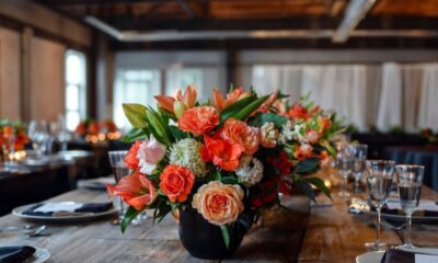 Centerpieces at Wedding Receptions: The Art and Elegance of Designing with NYT Insights